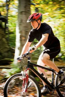 BikingVerticle_iStock_000004361729Medium (Small).jpg